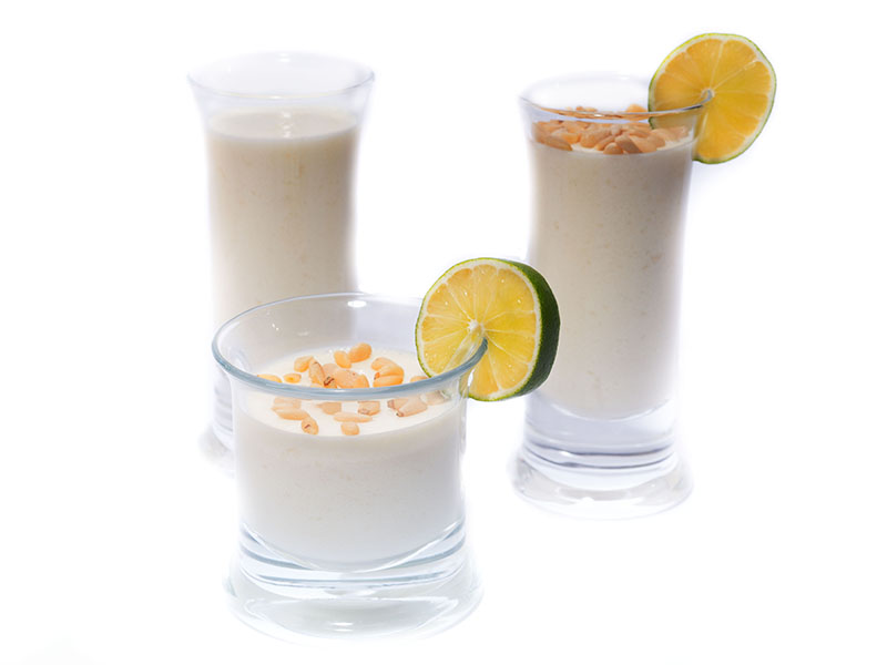 Limonen Buttermilch Mouse – Creme im Glas für die Party zu Hause