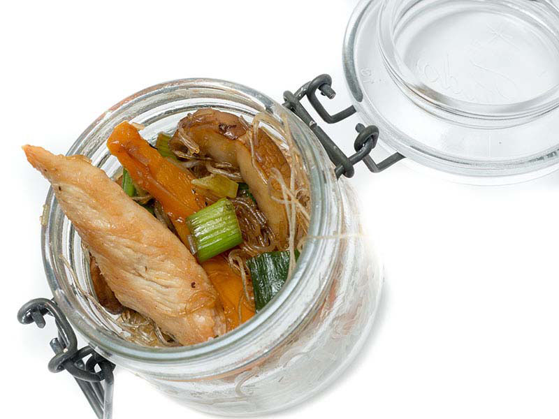Glasfood und >Fingerfood  Asia Hähnchensalat 
